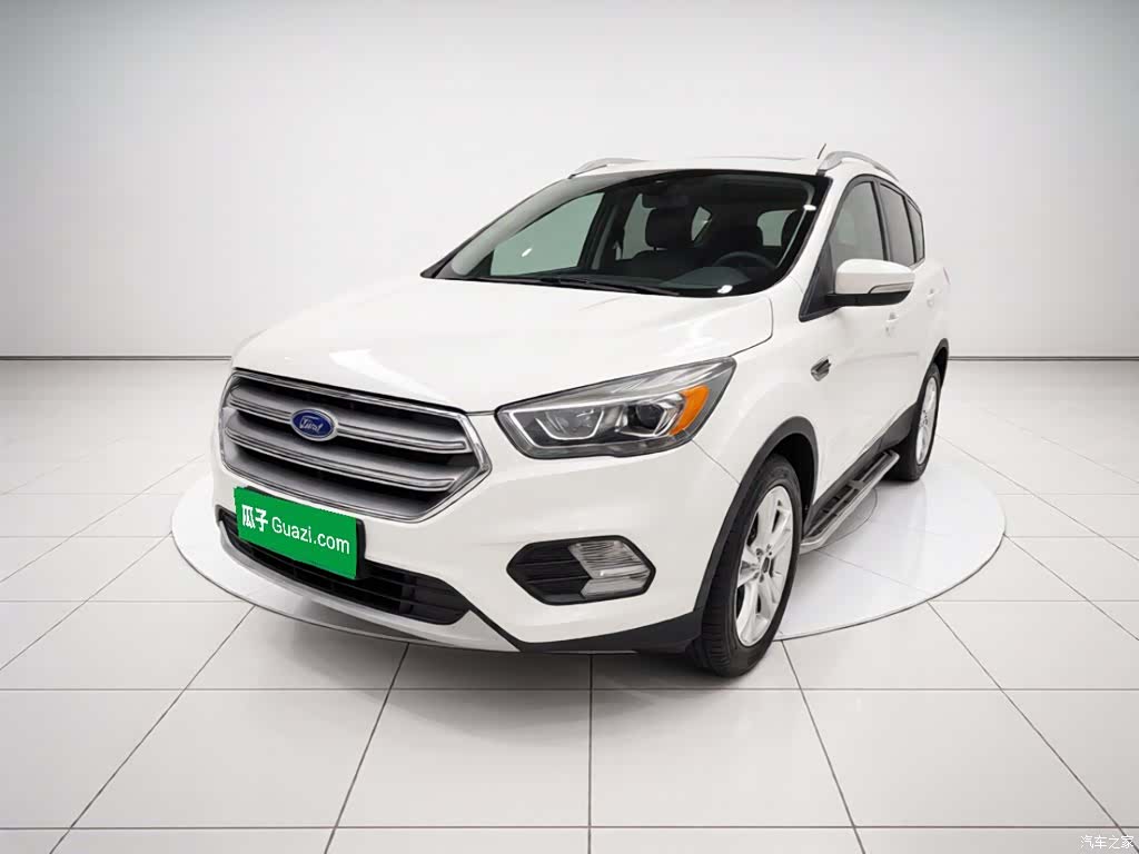 Ford Kuga, 2018 1