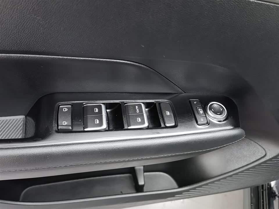 Wuling Wuling Starlight