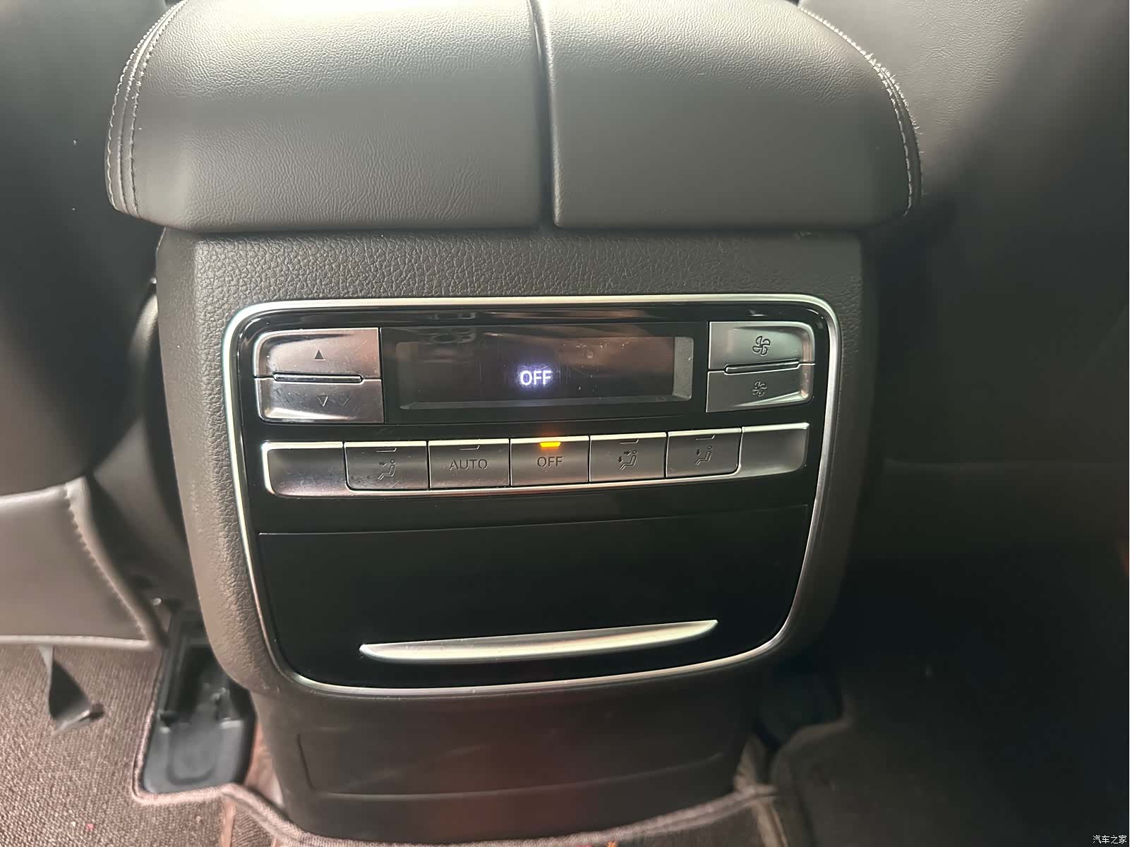 Roewe RX8, 2022 12