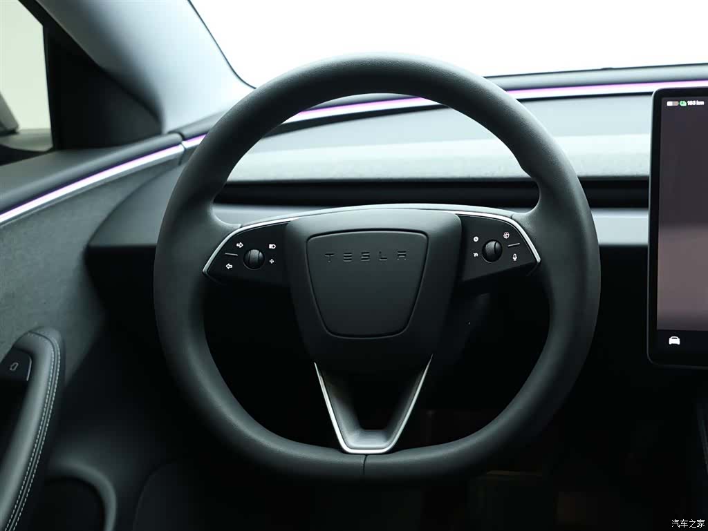 Tesla Model 3, 2024 14