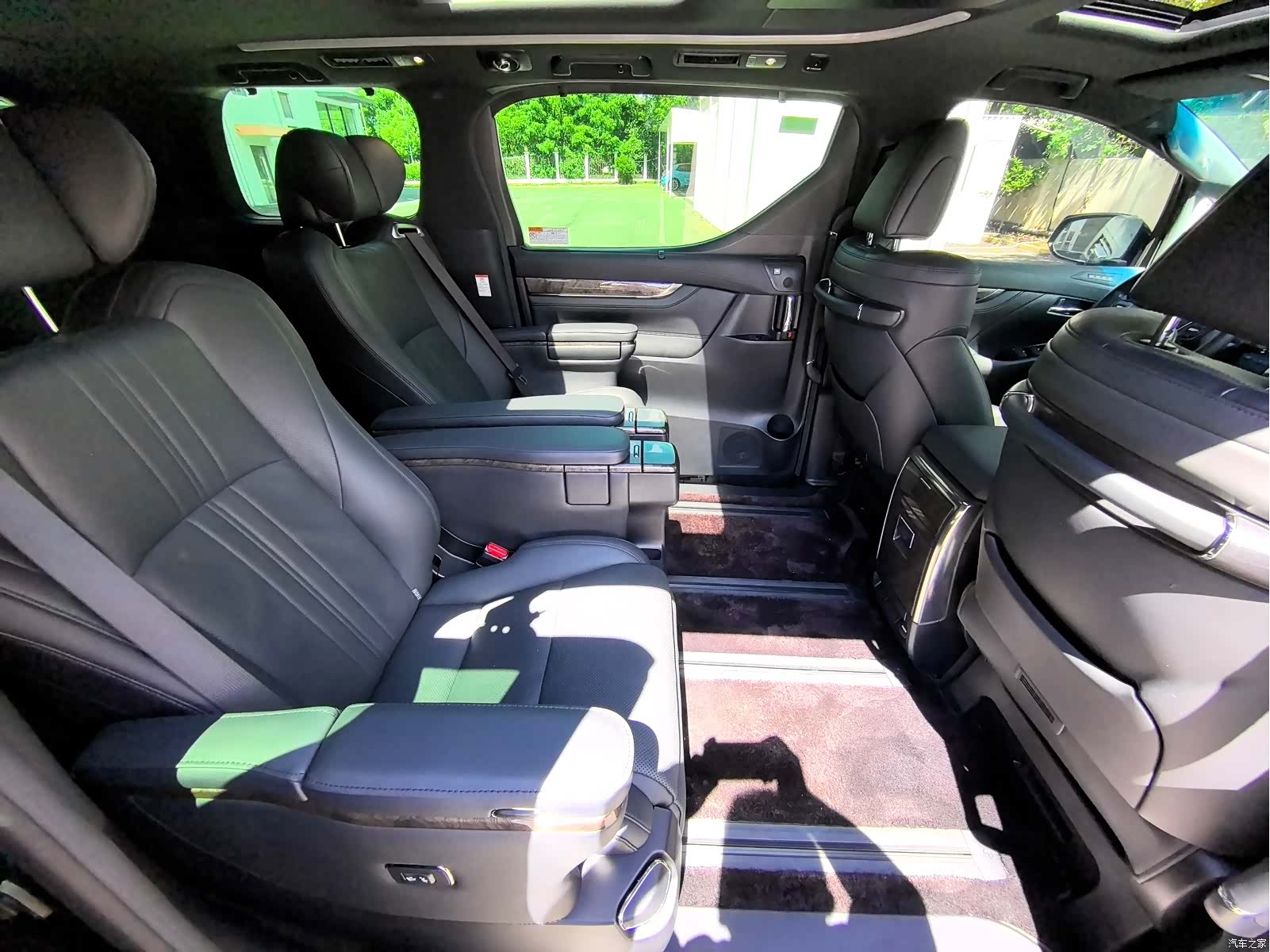 Toyota Alphard, 2021 22