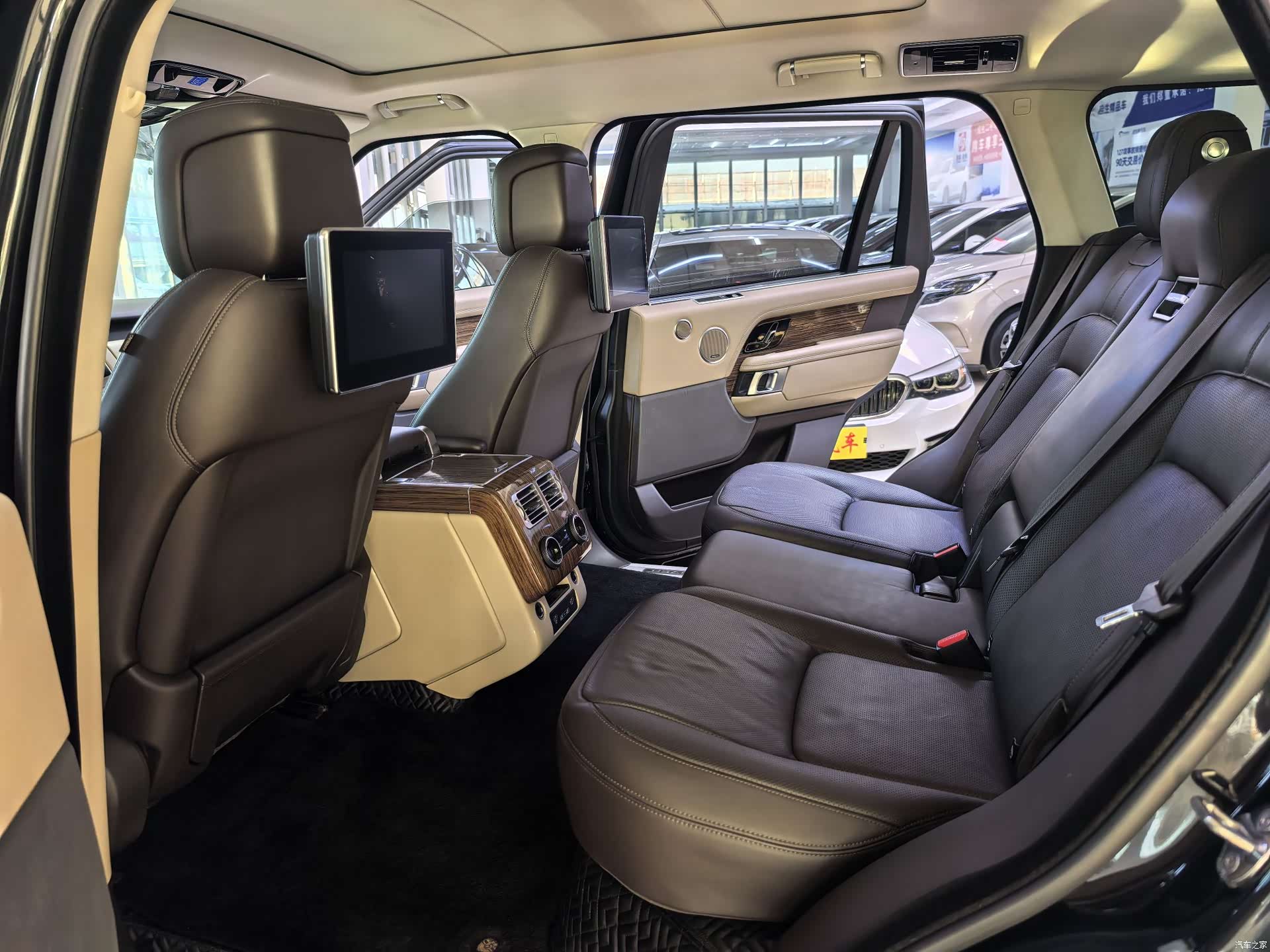 Land Rover Range Rover, 2019 10