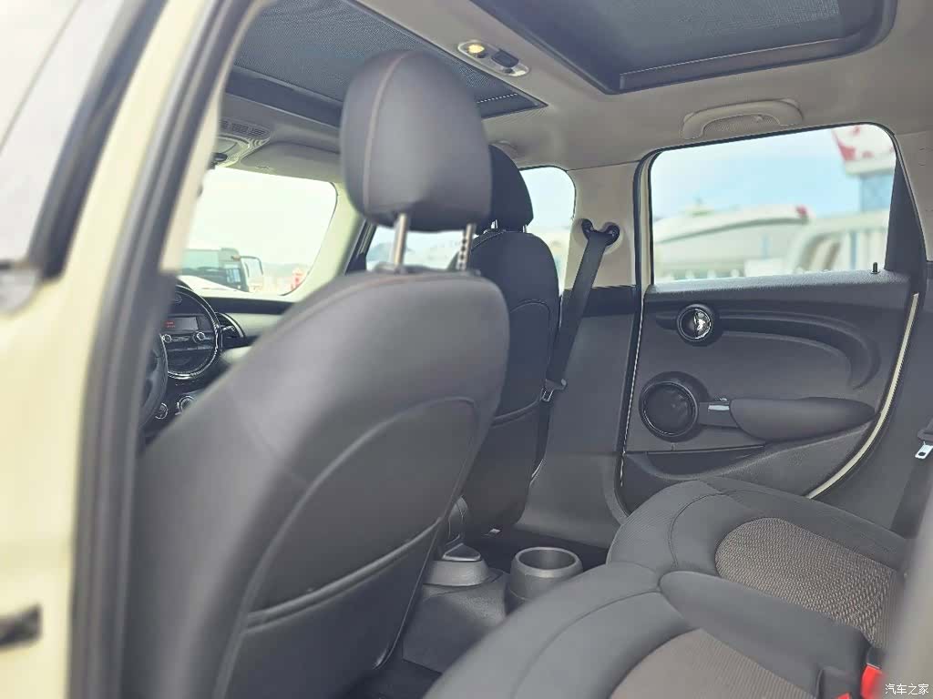 Mini ONE, 2016 8