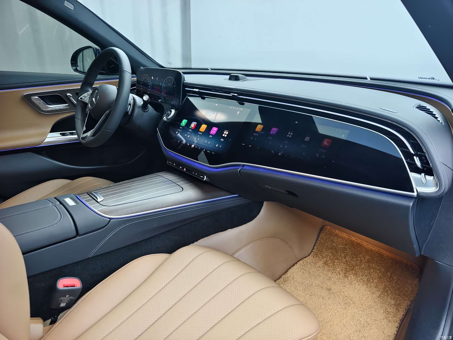 Mercedes-Benz E-Class, 2024 10