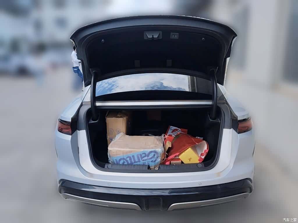 BYD Han, 2025 16