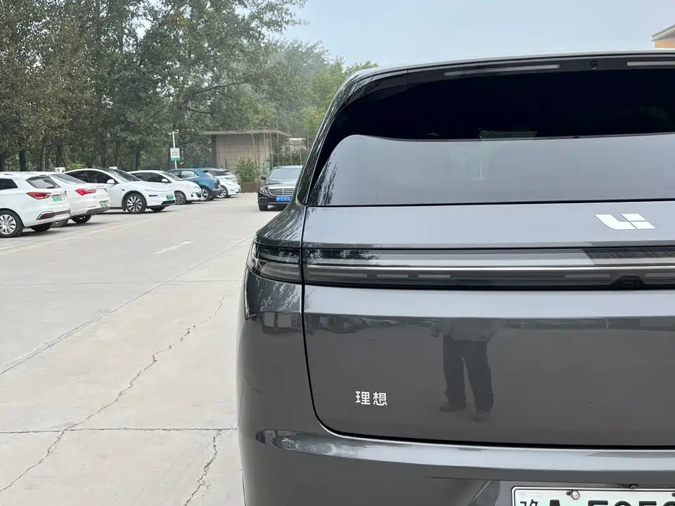 Li Auto Ideal L7