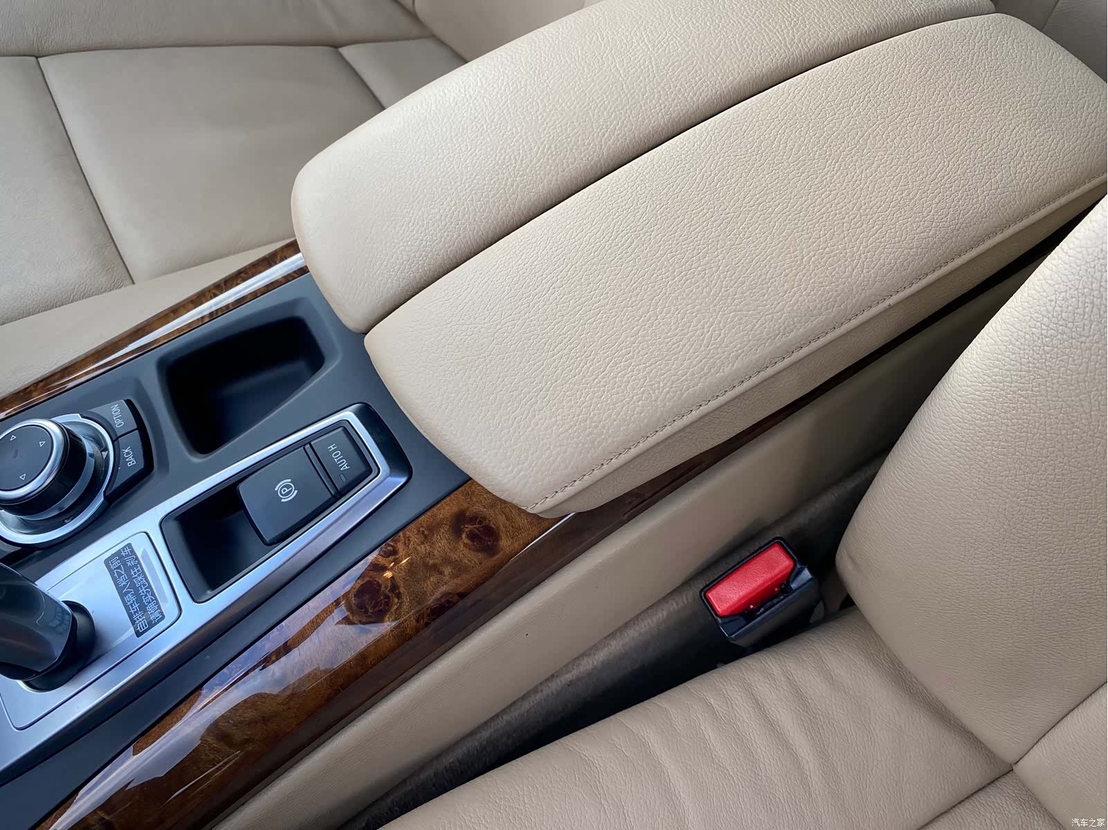 BMW X5, 2011 6