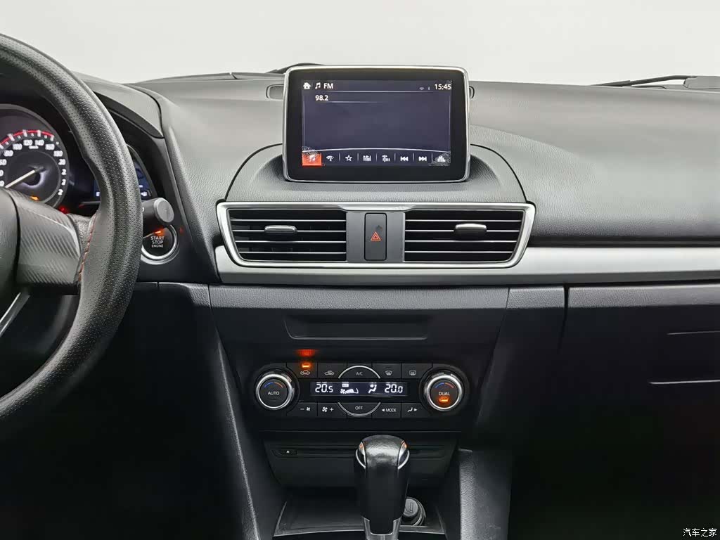 Mazda Mazda3, 2014 12
