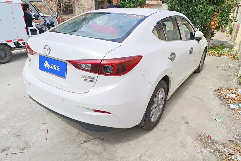 Mazda Mazda3, 2017 3