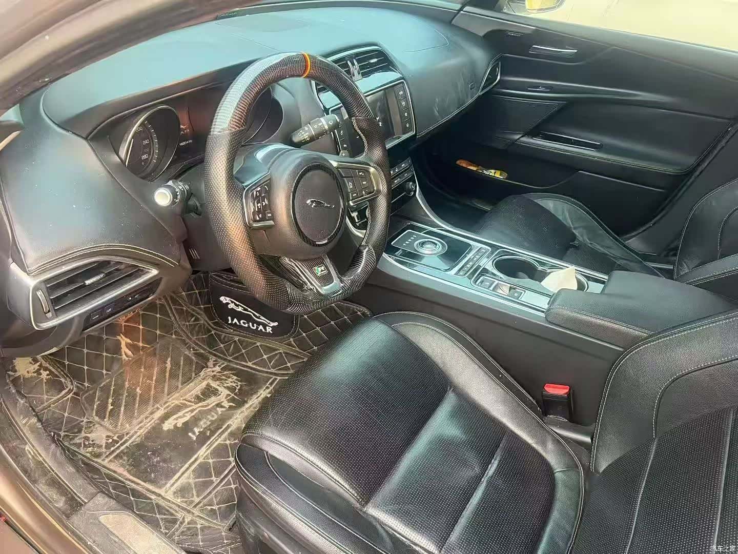 Jaguar XE, 2016 3