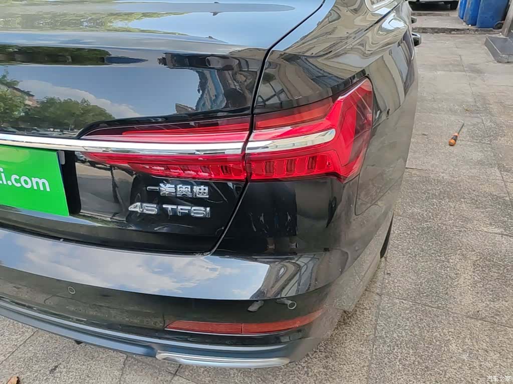 Audi A6L, 2019 8