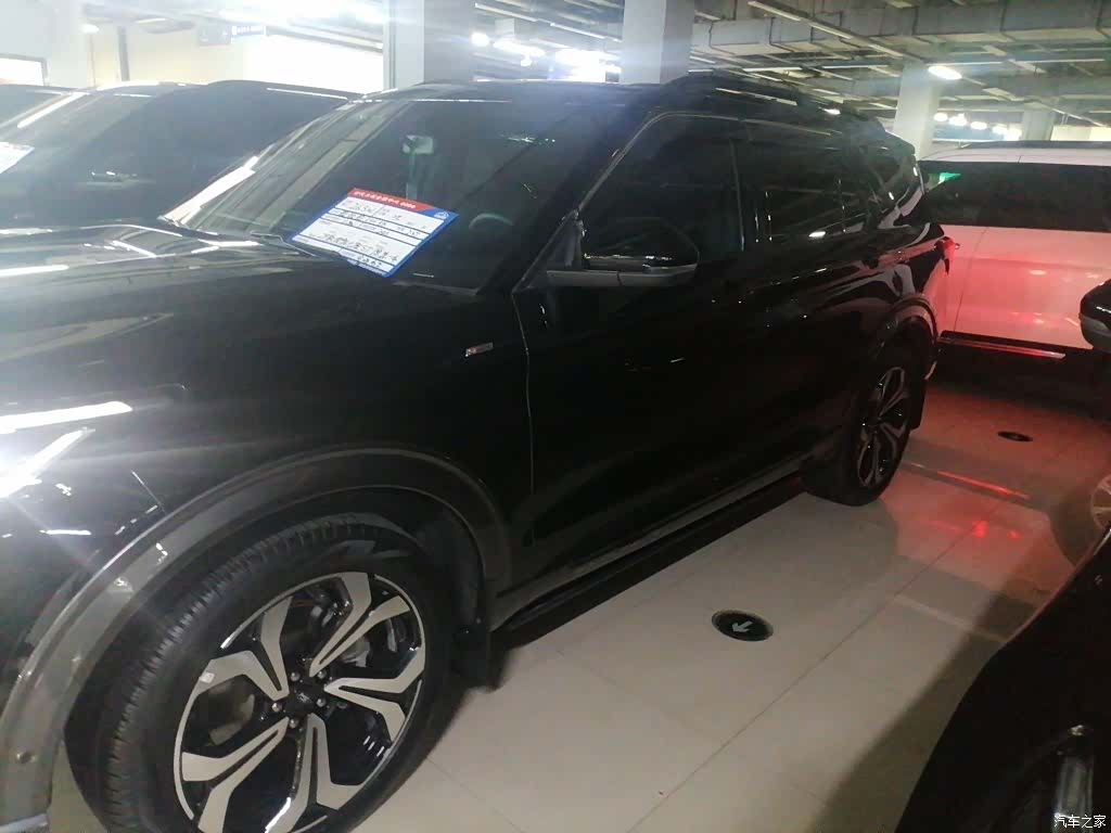 Ford Explorer, 2023 14