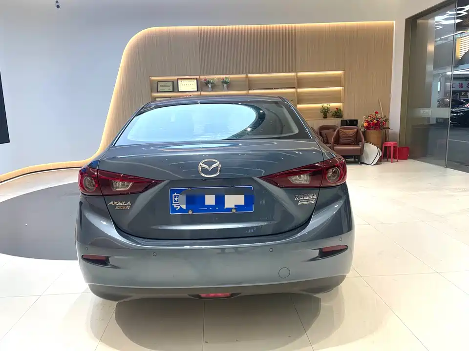 Mazda 3 Angkesaila