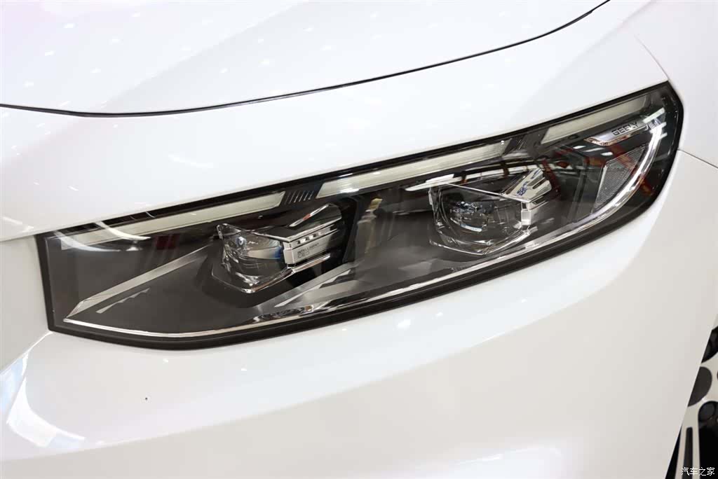 Geely Preface, 2025 18