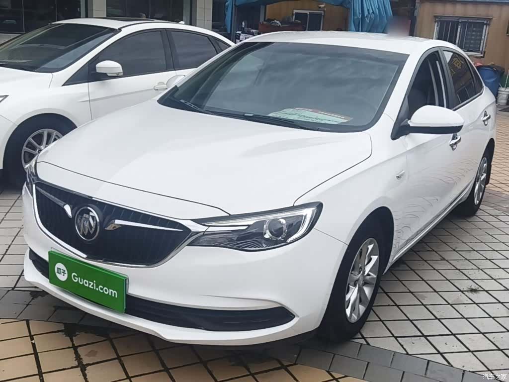 Buick V, 2018 1