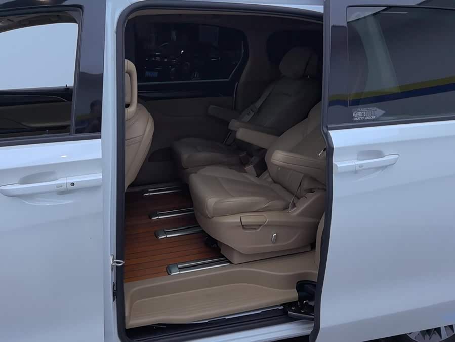 Buick GL8 2021, фото 11