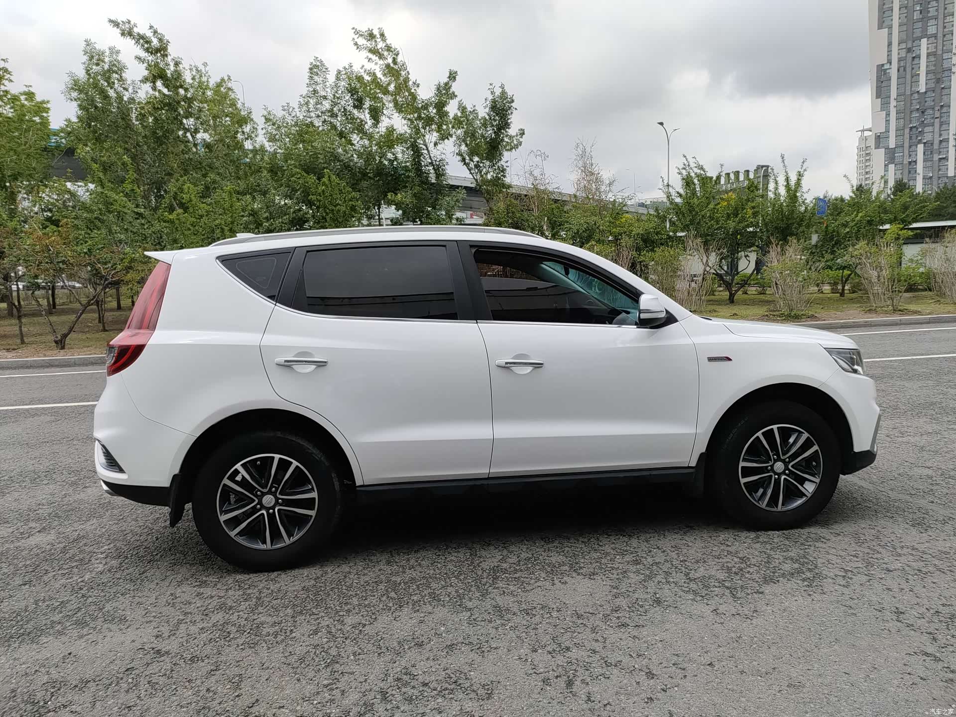 Geely X6, 2018 все фото