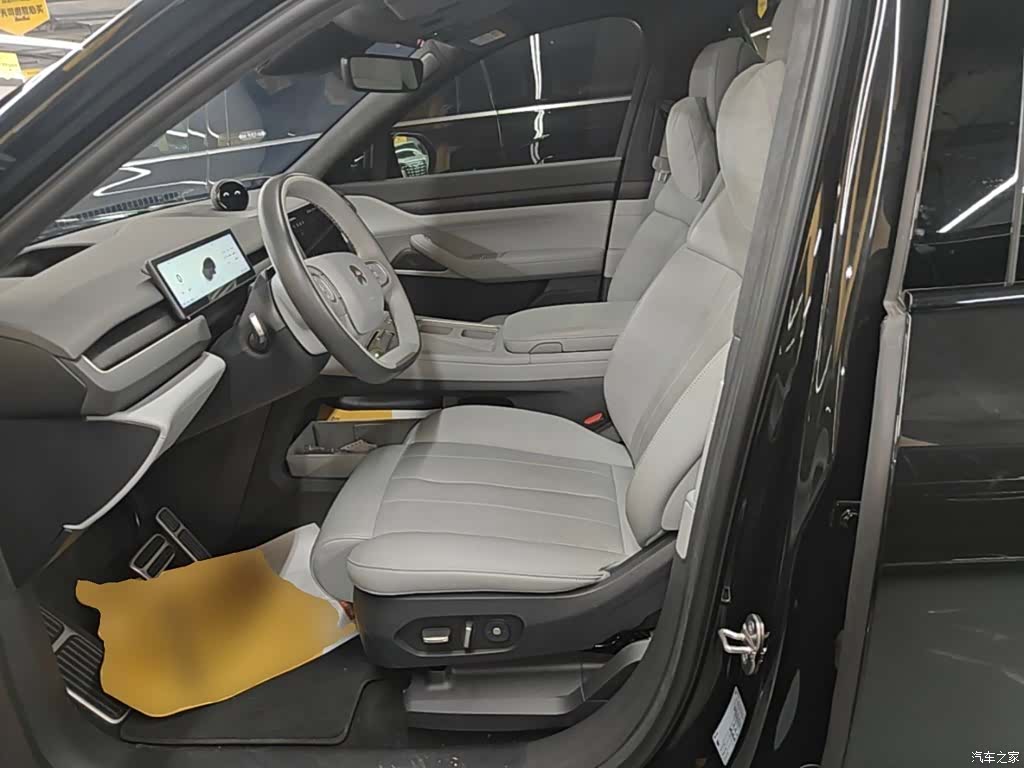 NIO ES8, 2024 15