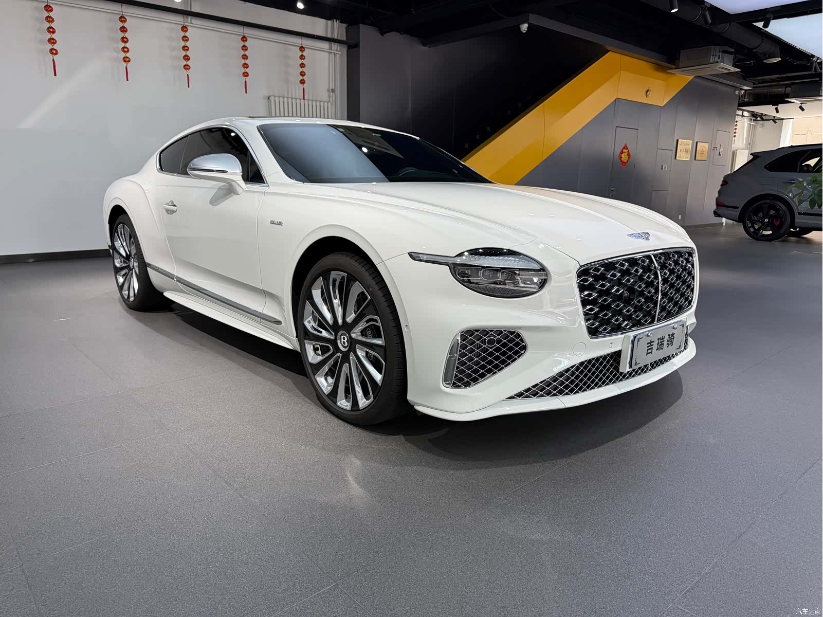 Bentley Continental GT, 2025 3