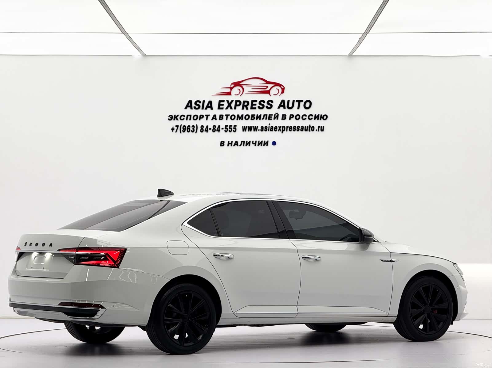 Skoda Superb, 2023 4
