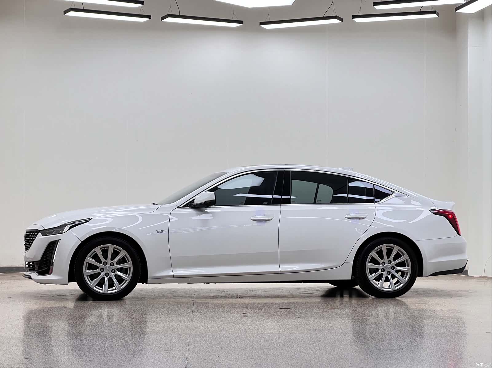 Cadillac CT5, 2020 10