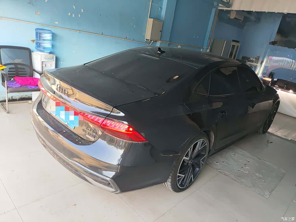 Audi A7L, 2024 4
