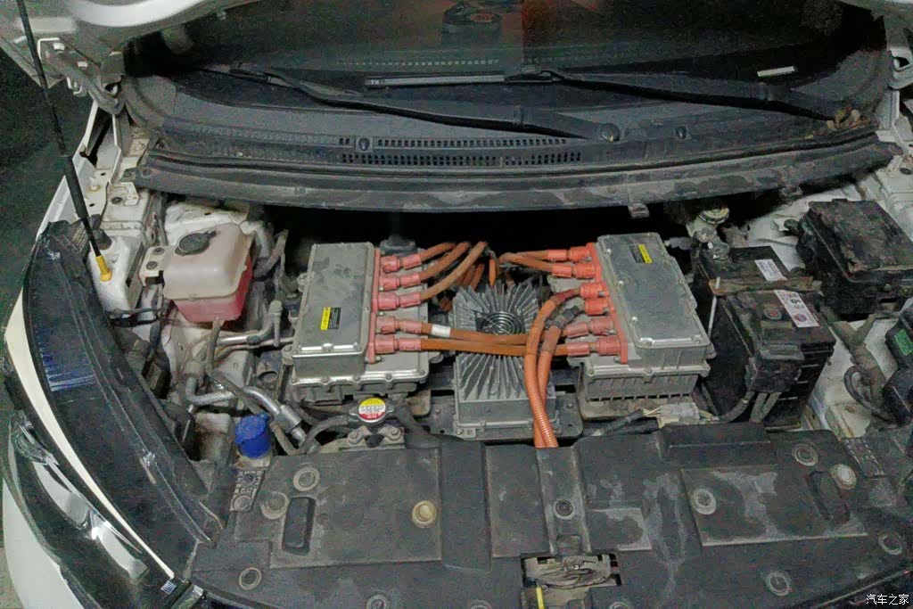 Changan A600EV, 2021 10