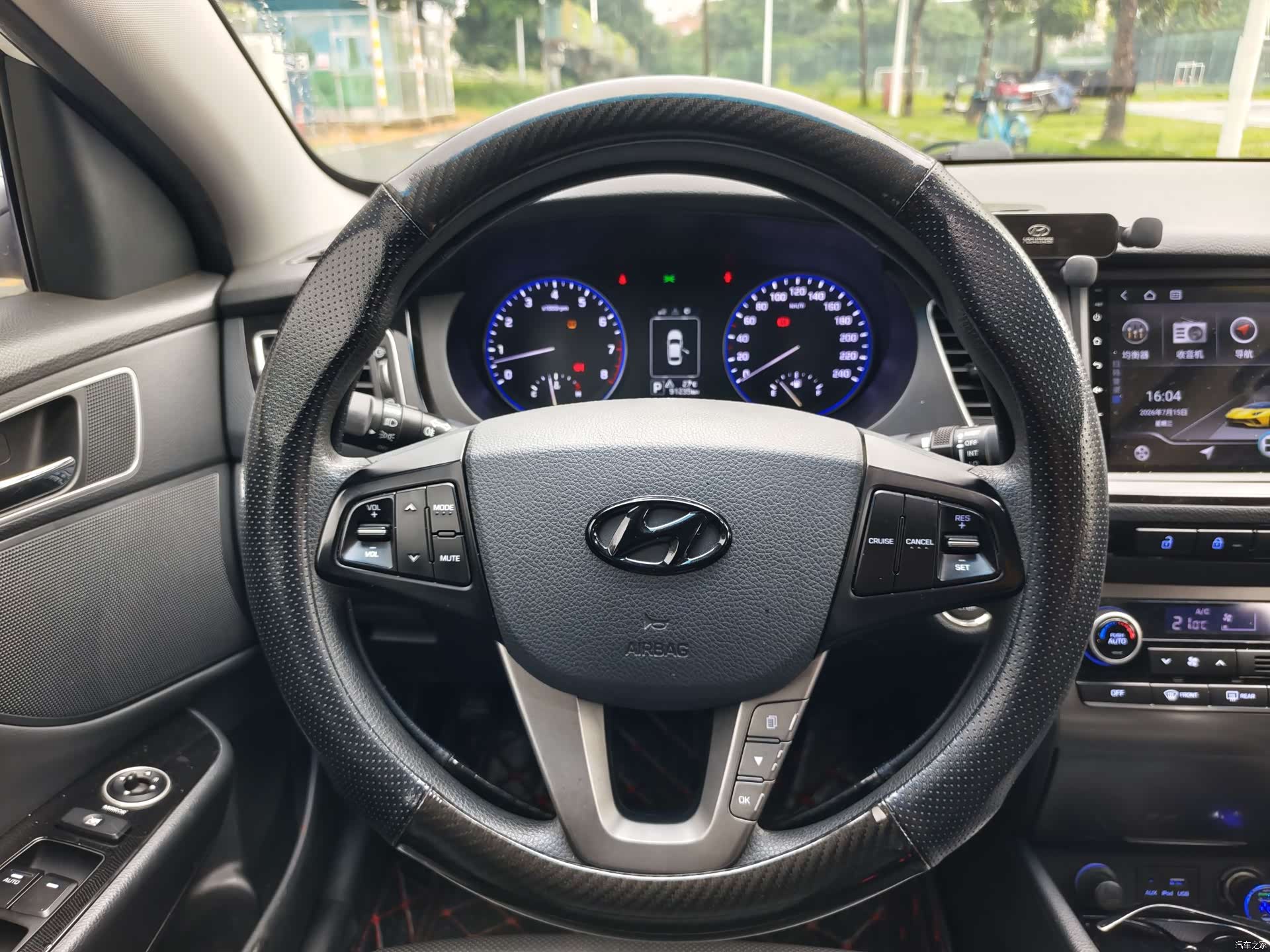 Hyundai GLS, 2014 14