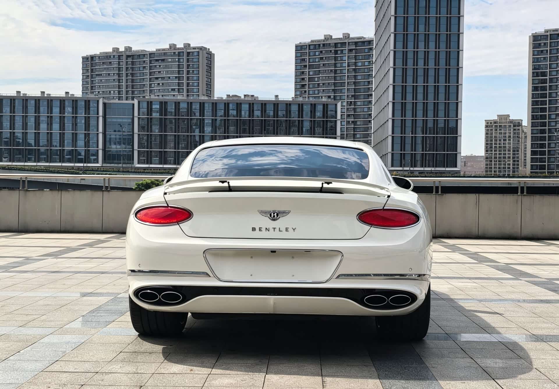 Bentley Continental GT, 2021 все фото