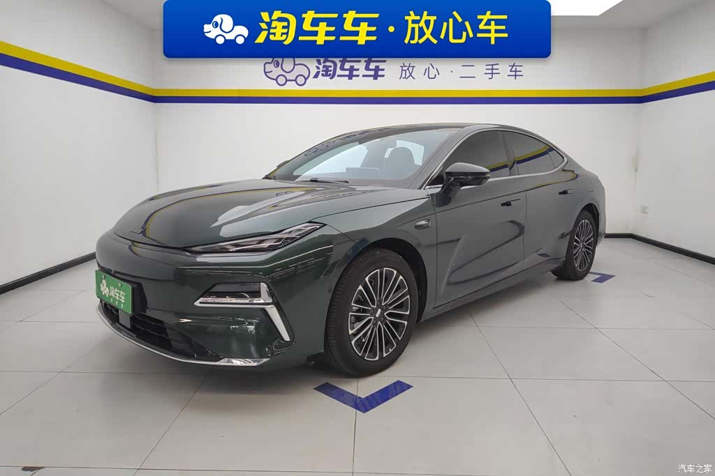 Geely 8, 2025 1
