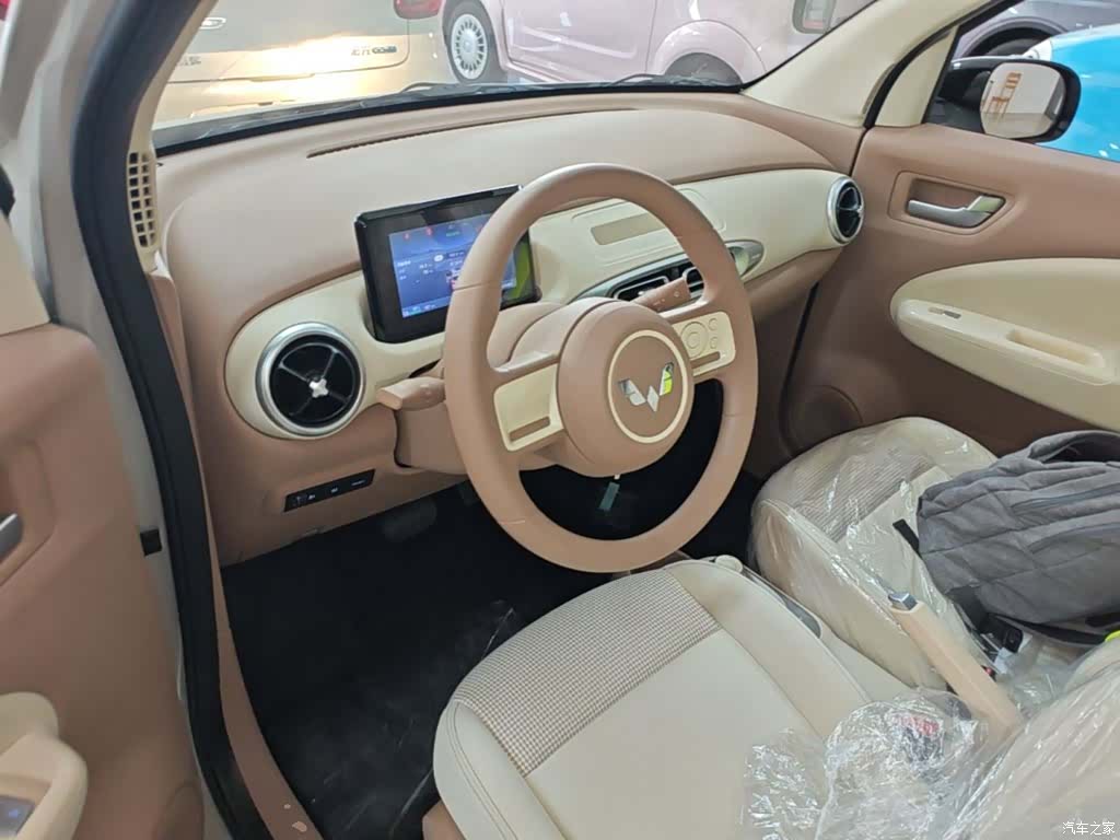 Wuling MINIEV, 2026 10