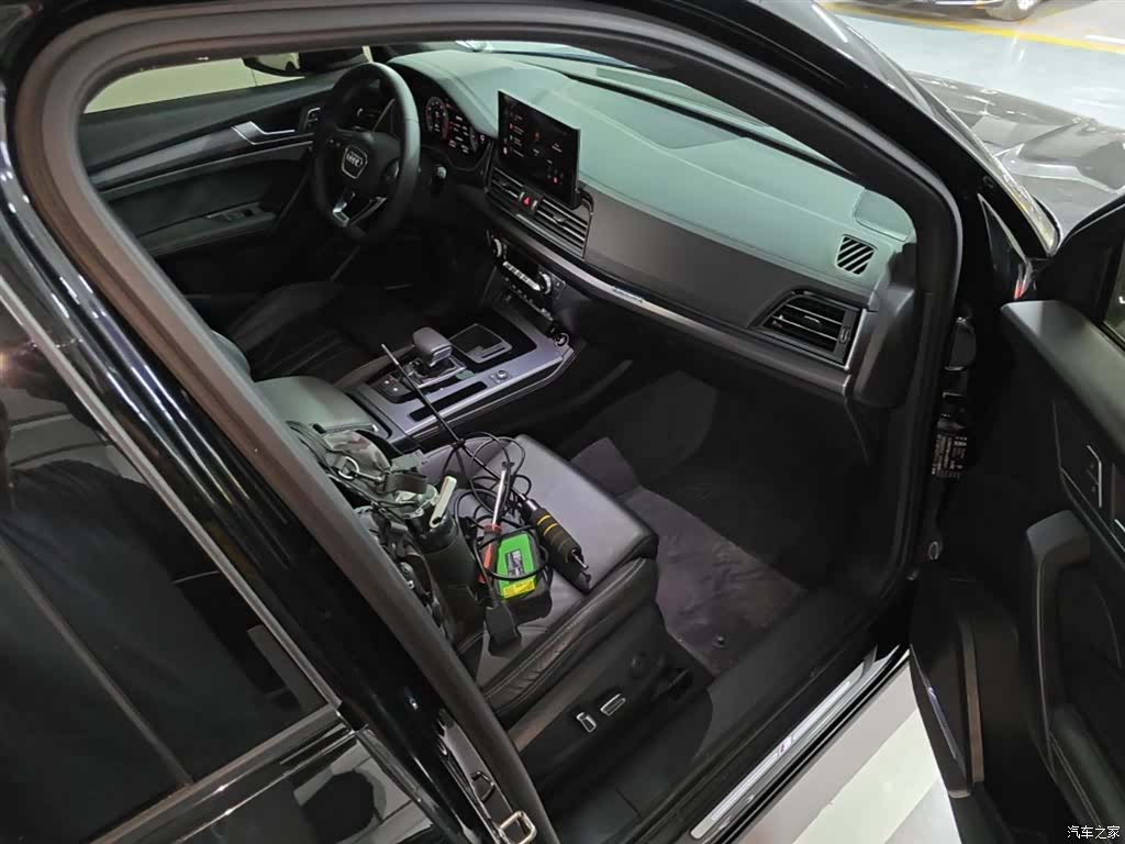 Audi Q5L, 2024 11