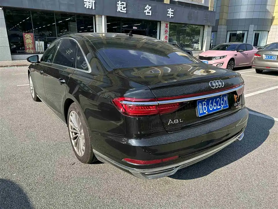 Audi A8