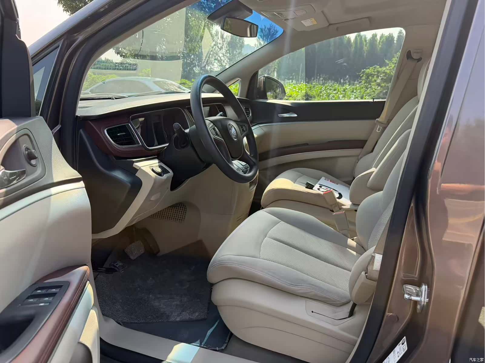 Buick GL8, 2019 4