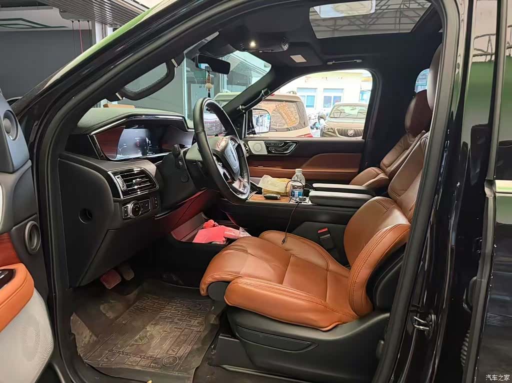 Lincoln Navigator, 2023 7