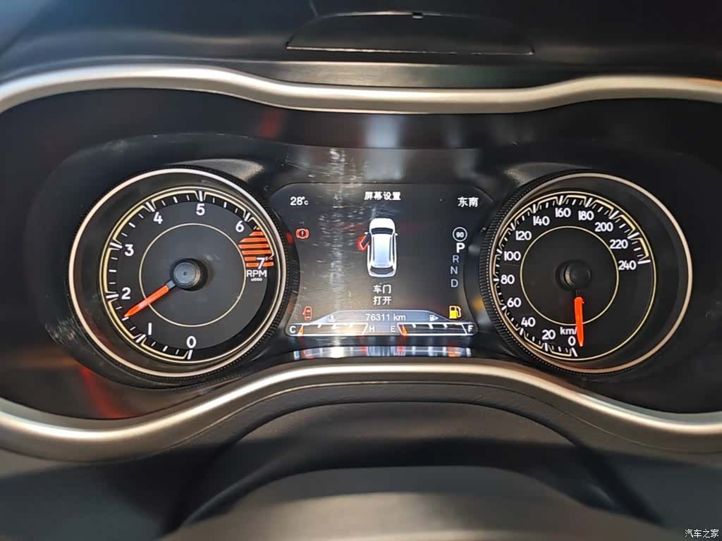 Jeep Cherokee, 2017 12