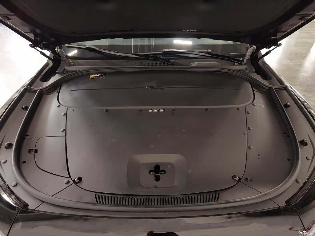 Li Auto ONE, 2022 6
