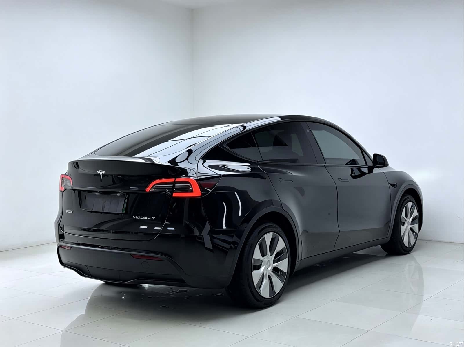 Tesla Model Y, 2021 14