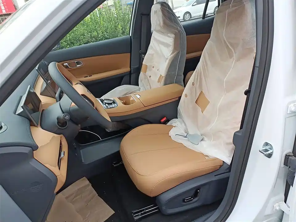 Geely Galaxy Galaxy Starship 7 EM-i