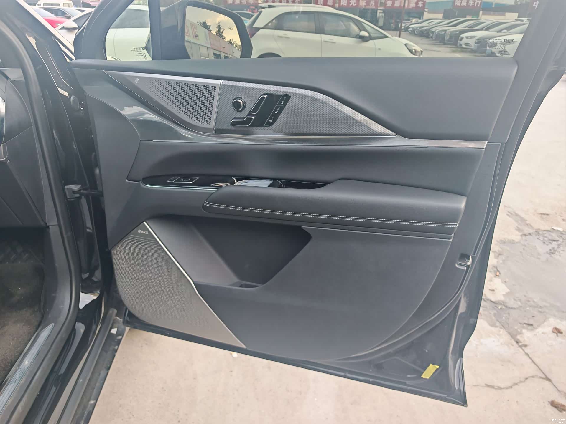 Cadillac XT5, 2026 9