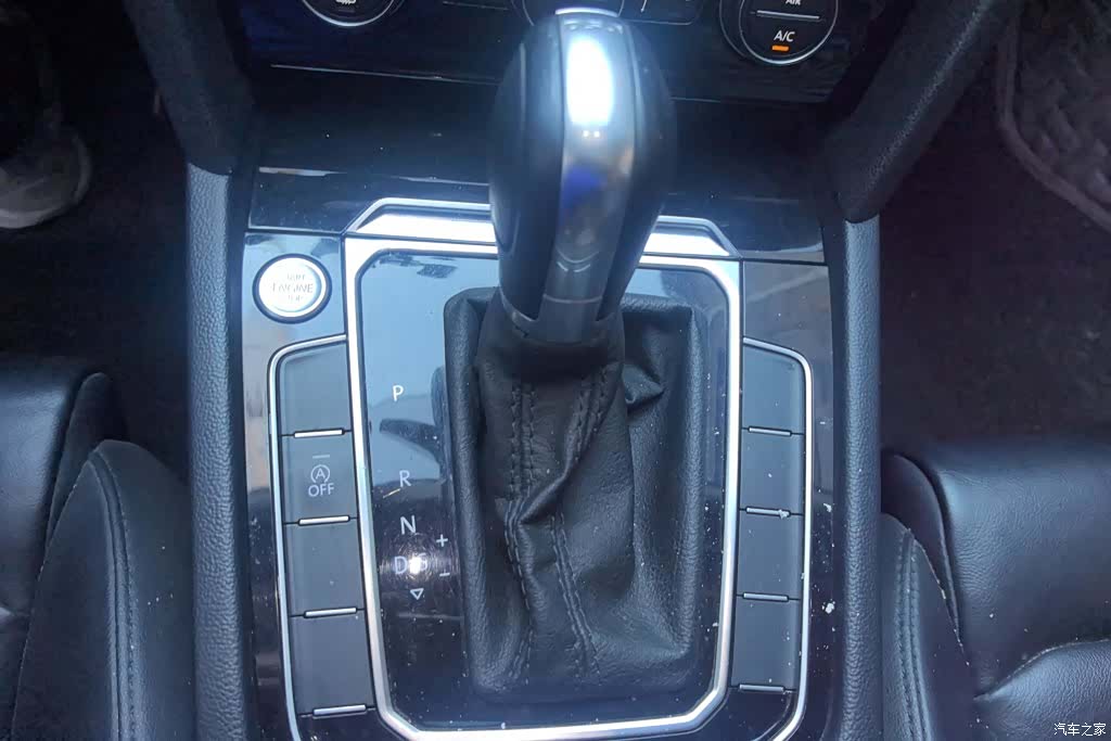 Volkswagen Magotan, 2019 16