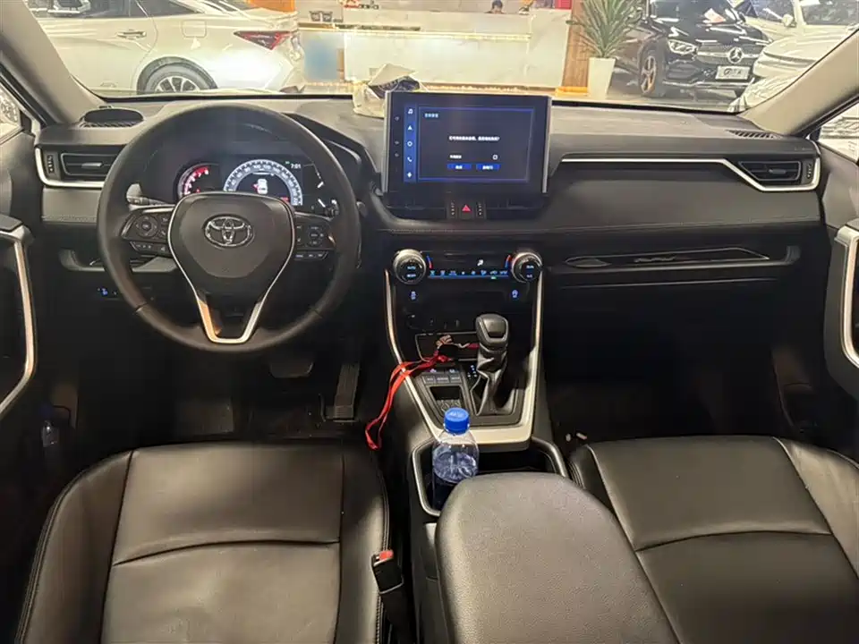 Toyota RAV4 Rongfang