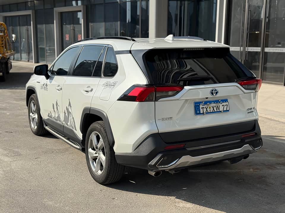 Toyota RAV4 Rongfang Dual Engine E+