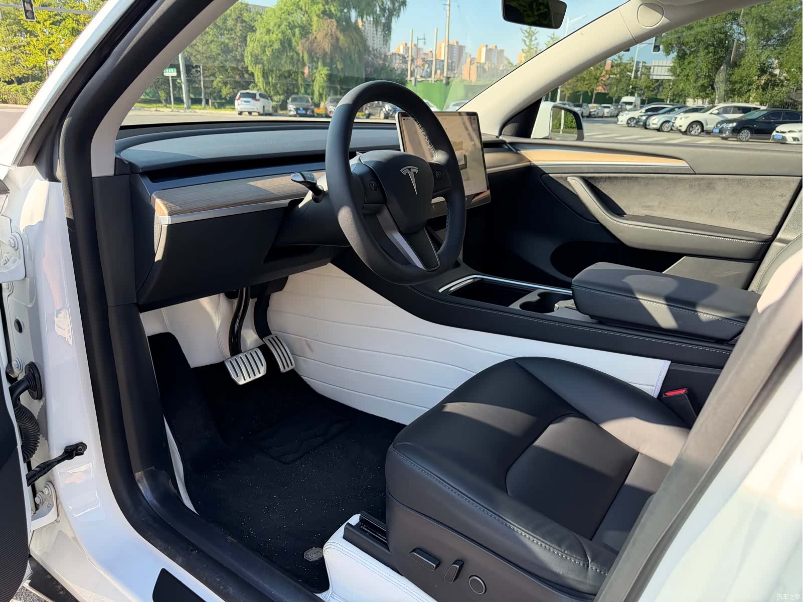 Tesla Model Y, 2022 4