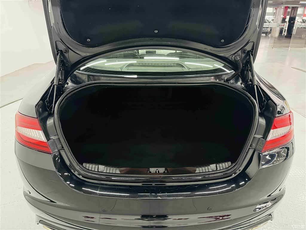 Jaguar XF, 2014 10