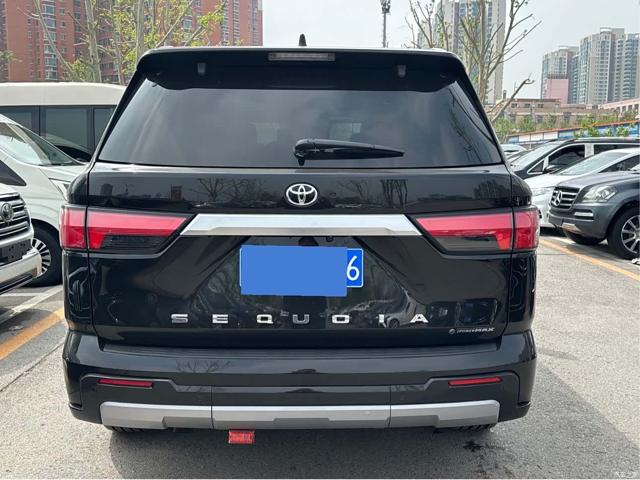 Toyota Sequoia, 2026 все фото