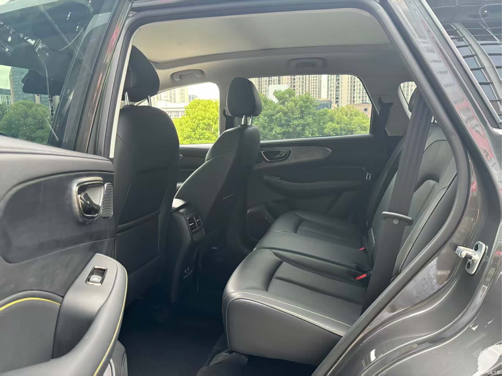 Roewe RX5, 2022 8