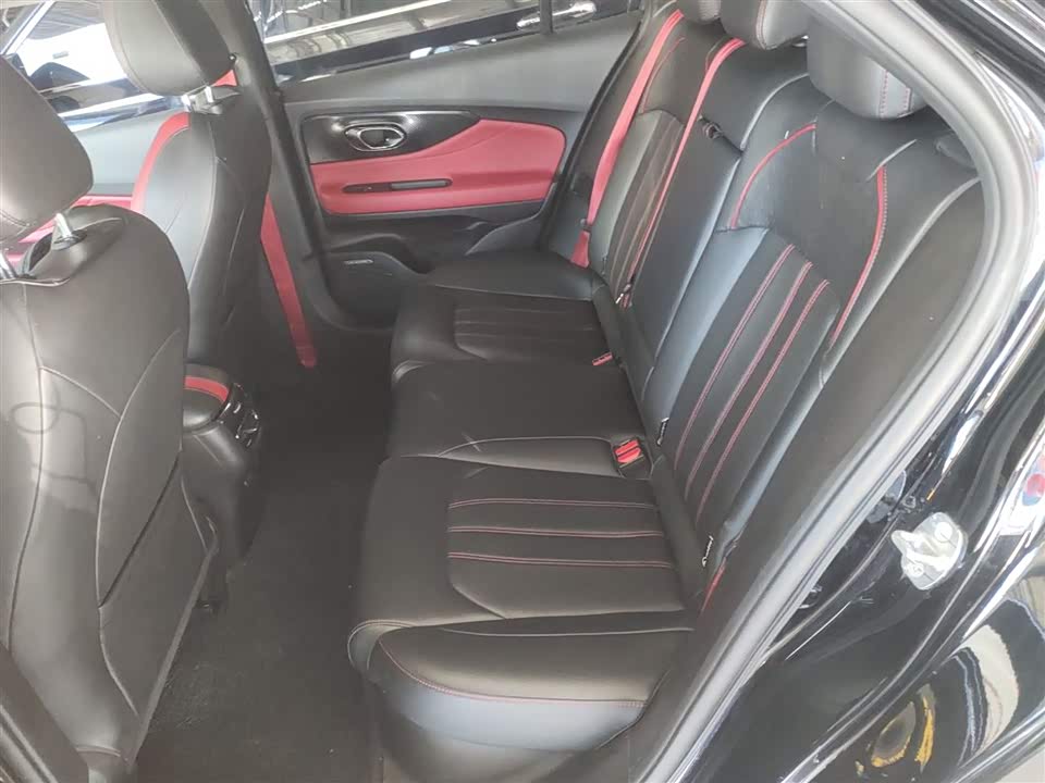 Trumpchi Shadow Leopard