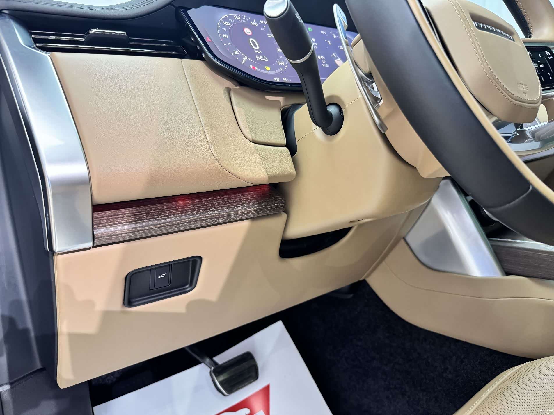 Land Rover Range Rover, 2023 18