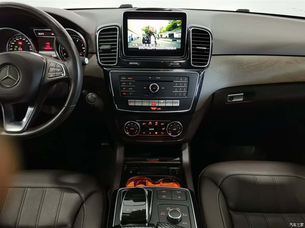 Mercedes-Benz GLE, 2015 12